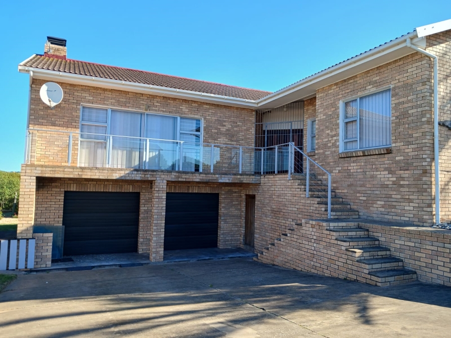 3 Bedroom Property for Sale in Stilbaai Wes Western Cape